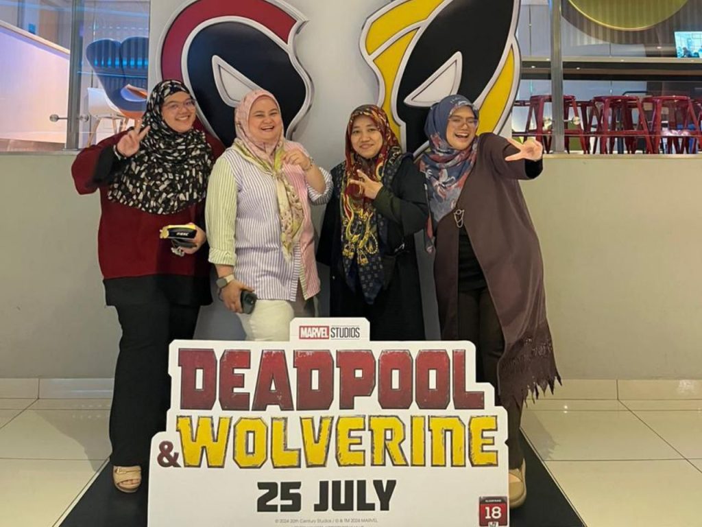 Pic 5_Bonding Over Popcorn